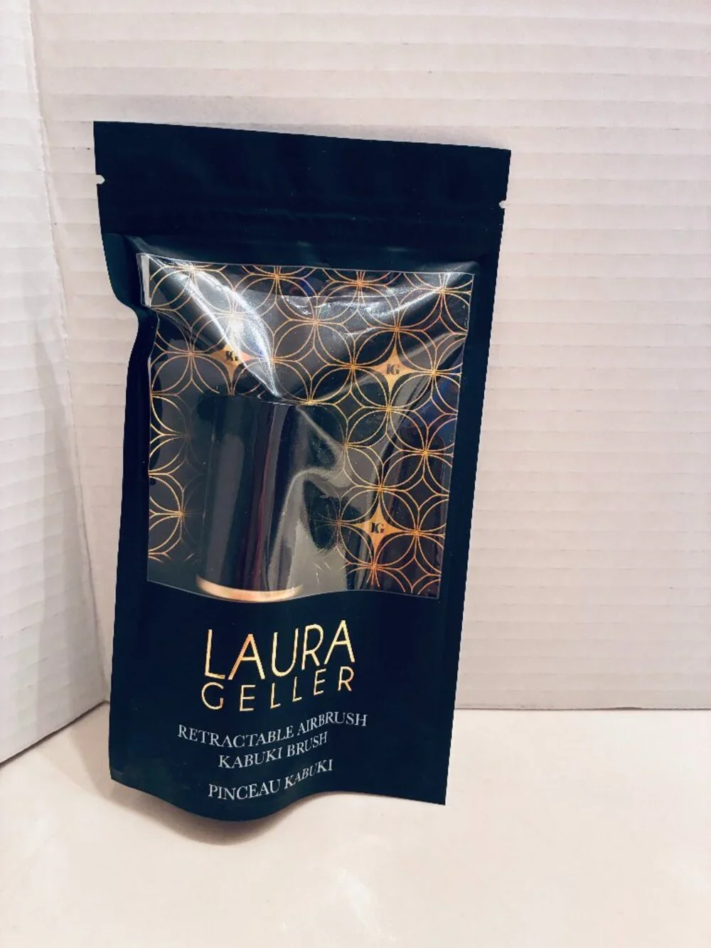 NEW LAURA GELLER KABUKI BRUSH